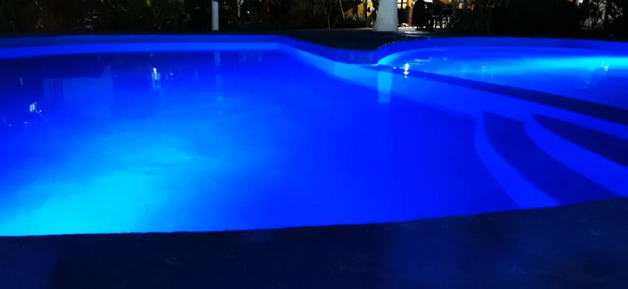 Hotel Oasis Melaque 3*
